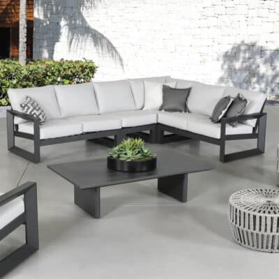 Muse Sectional