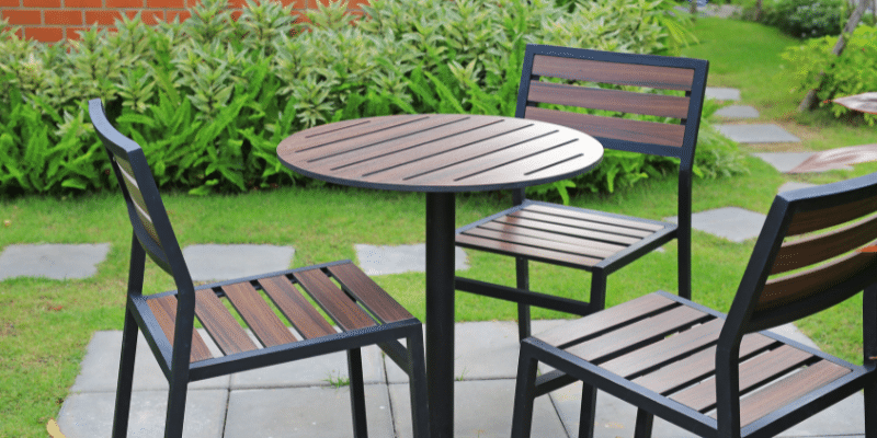 How to Clean Cast Aluminum Patio Furniture